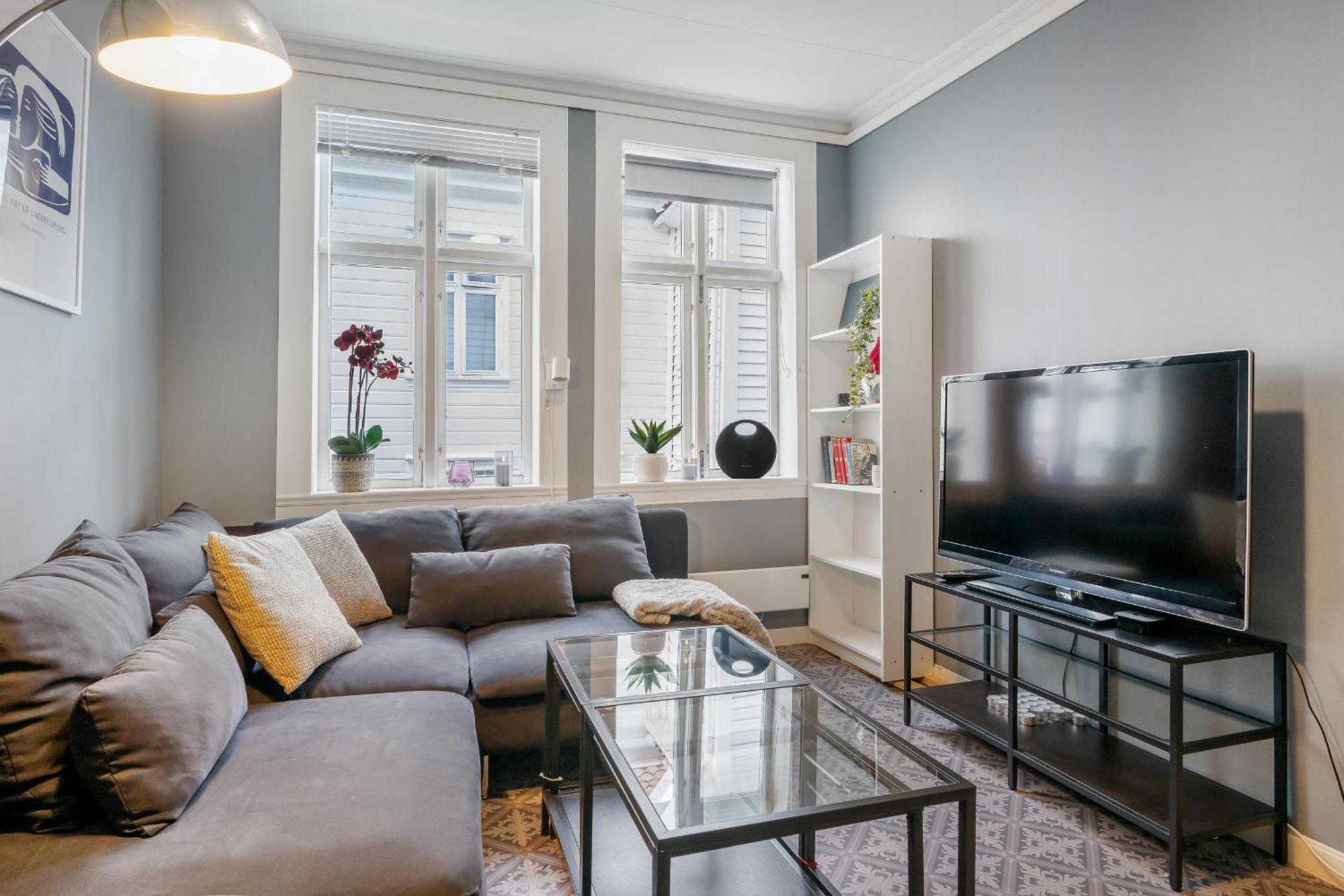 And Historic 2br - 300m To Bryggen Apartment