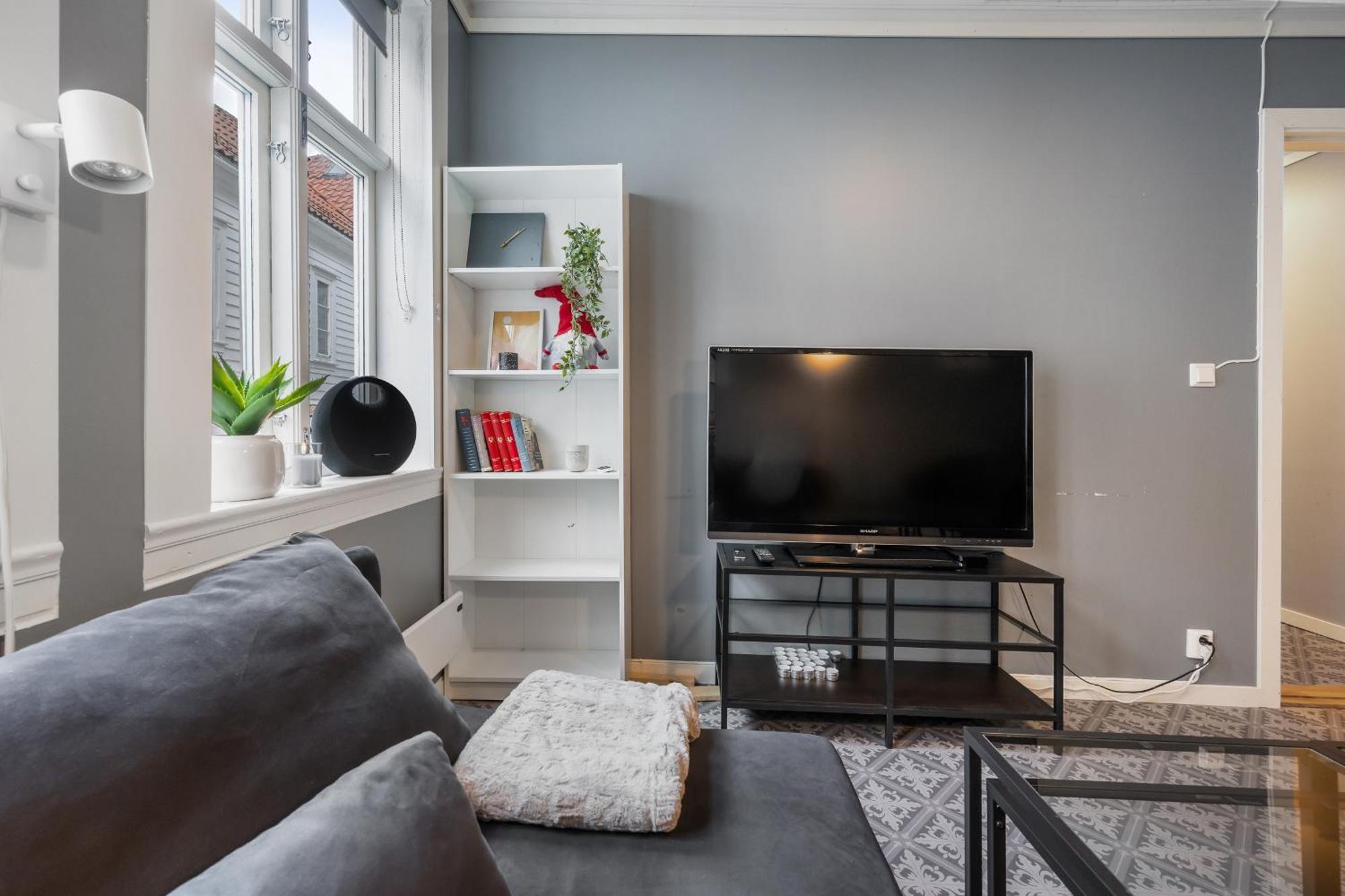 And Historic 2br - 300m To Bryggen Apartment *