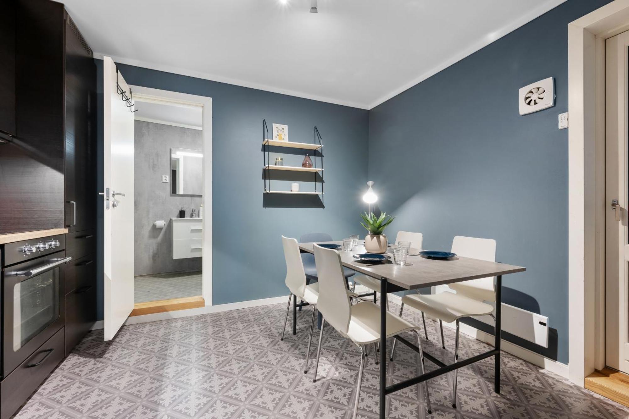 And Historic 2br - 300m To Bryggen Apartment Bergen