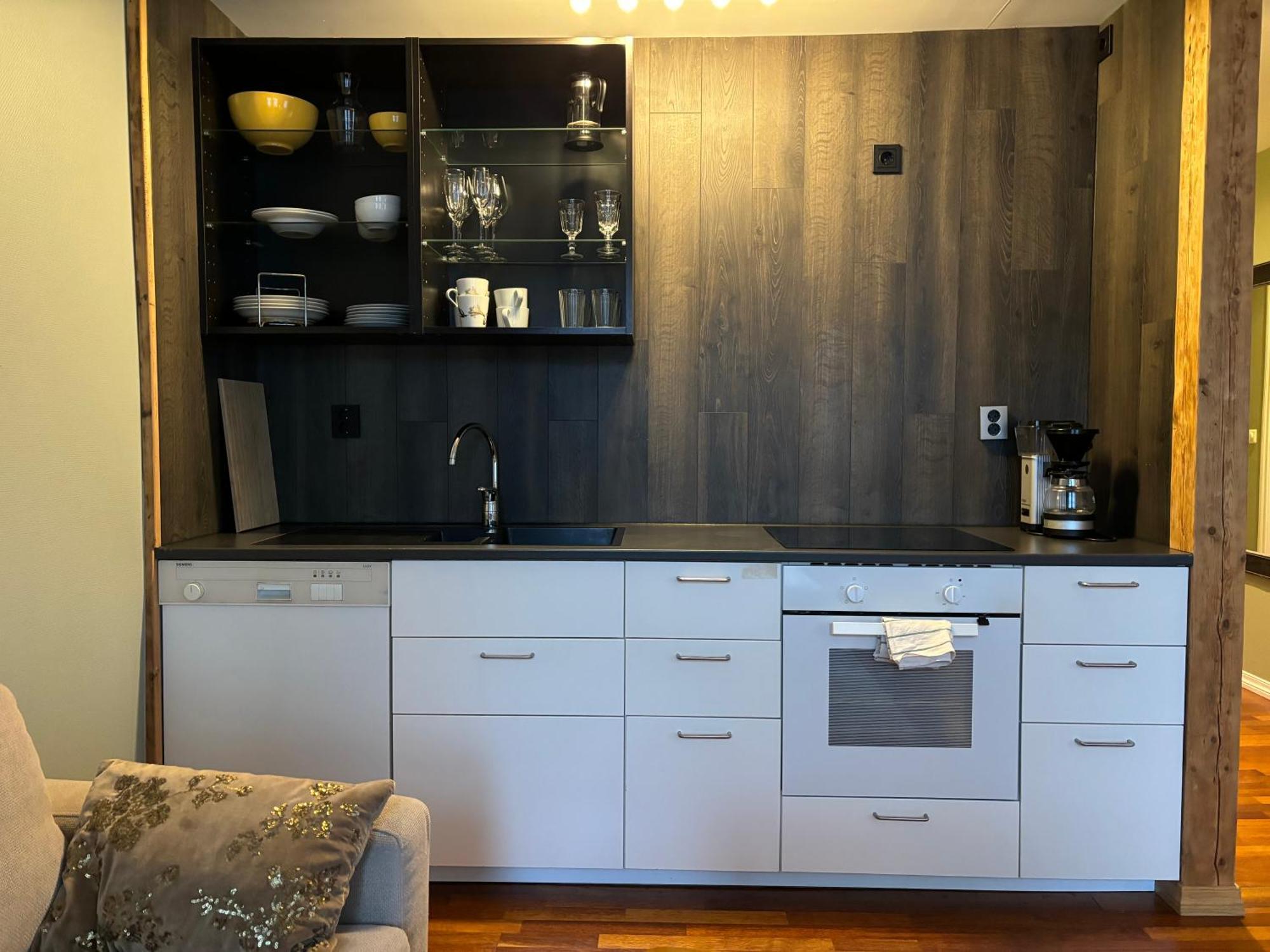 Retro Apartment *