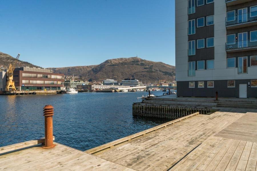 Modern With Rooftop Terrace And Stunning Views Bergen