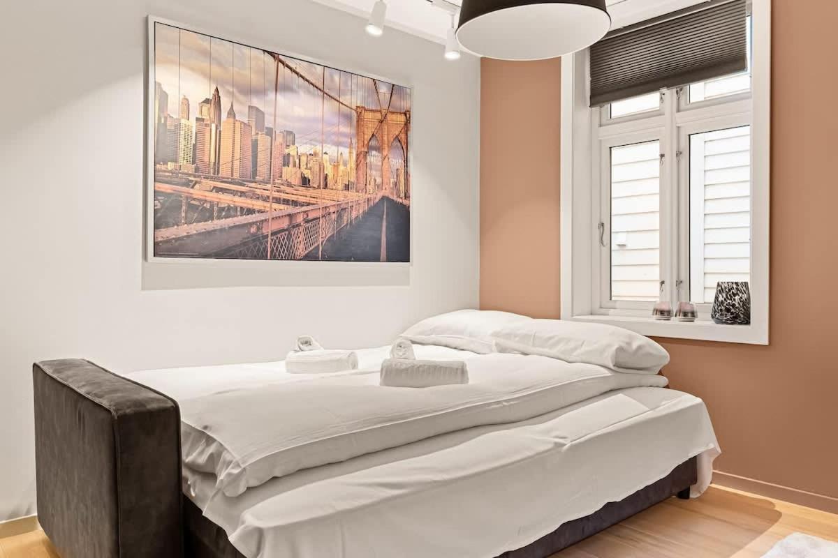 Location - Location - Location I Peace & Sonos Bergen