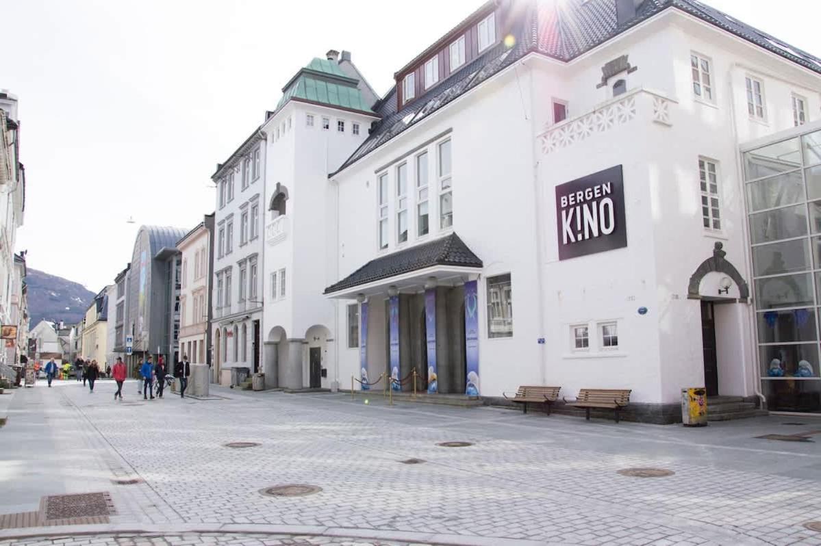 Dinbnb I Charming 3-bedroom In The Heart Of The *