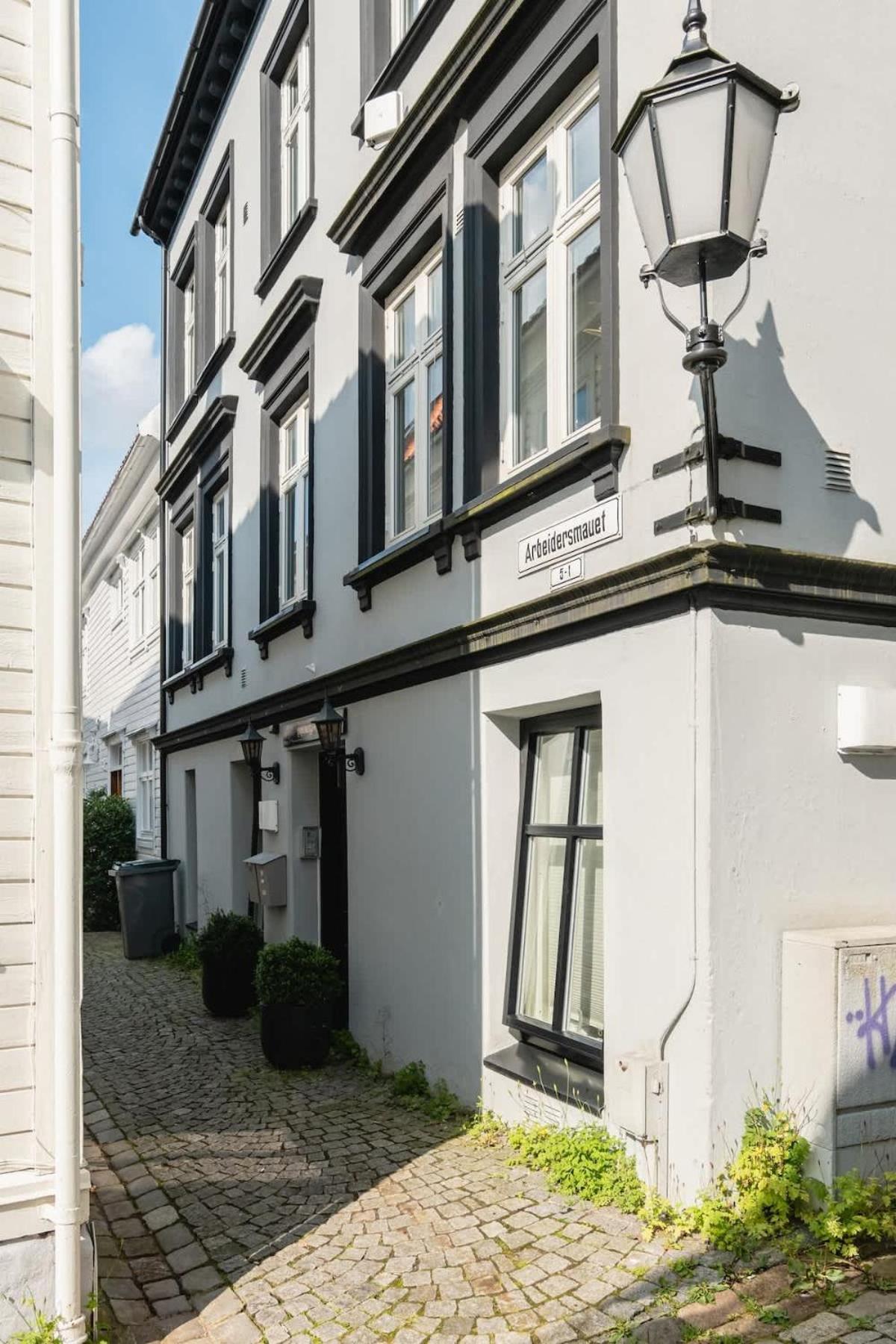 Apartment Dinbnb I 300m To Bryggen & Floien I Renovated 2023 *