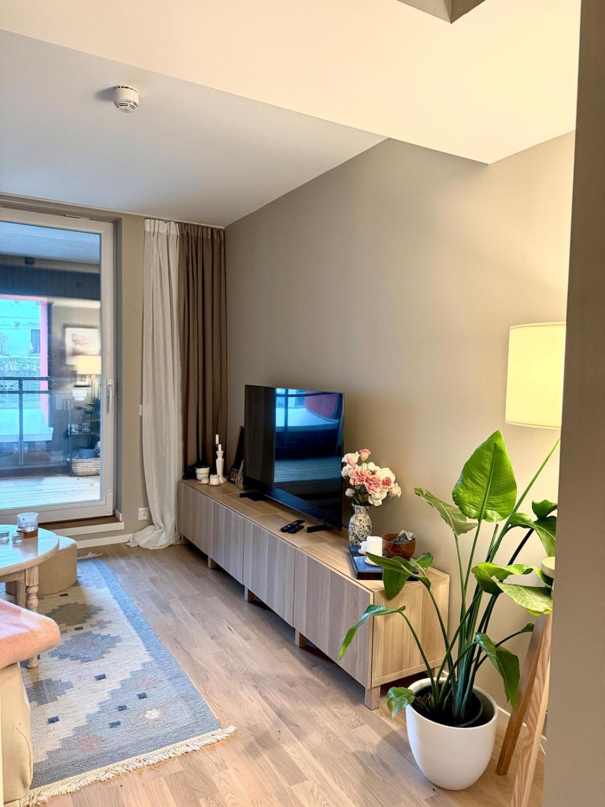 Modern Near Center Of Apartment