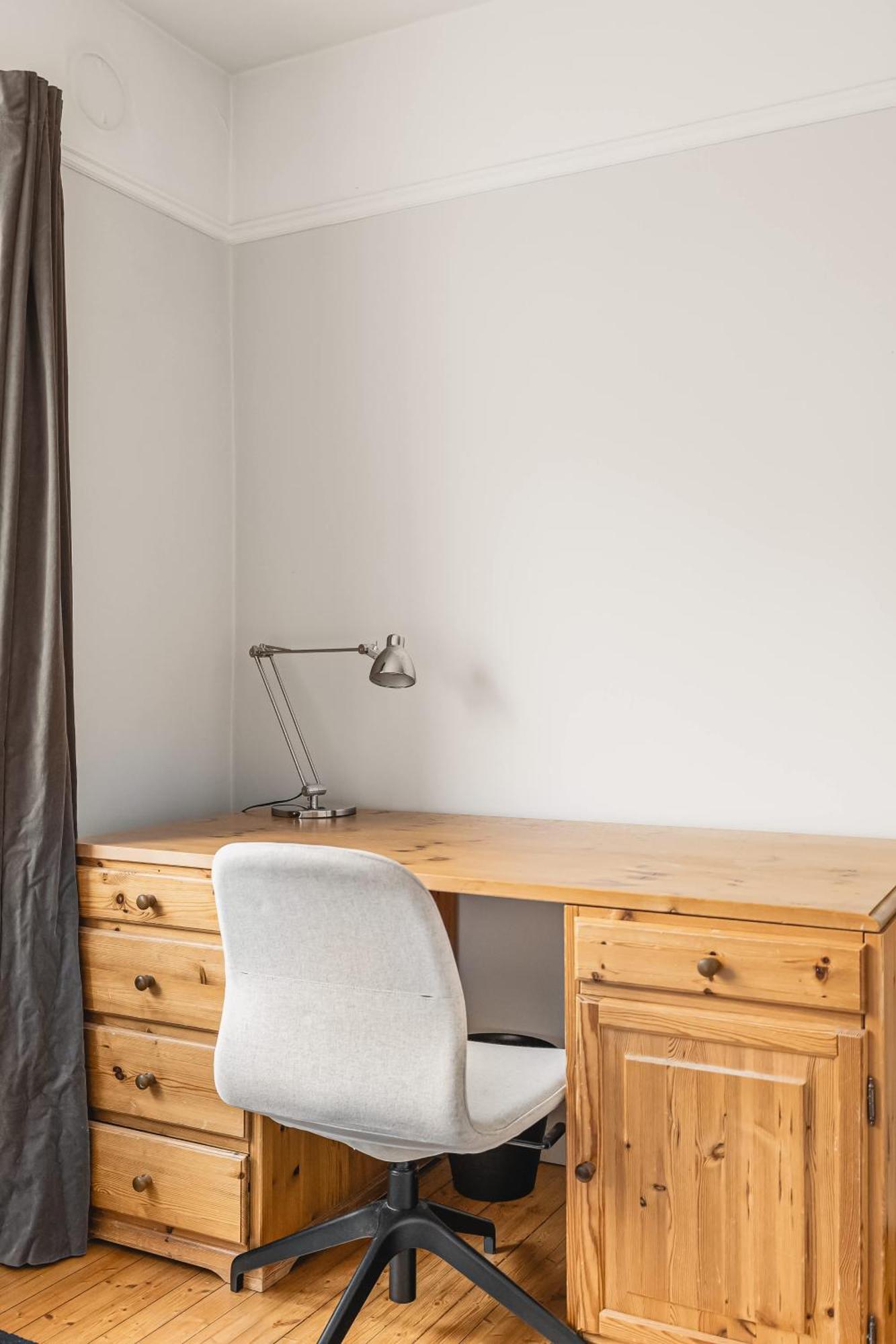 Apartment Dinbnb L Modern 3bedroom L Balcony L 2mins To Nygardsparken *