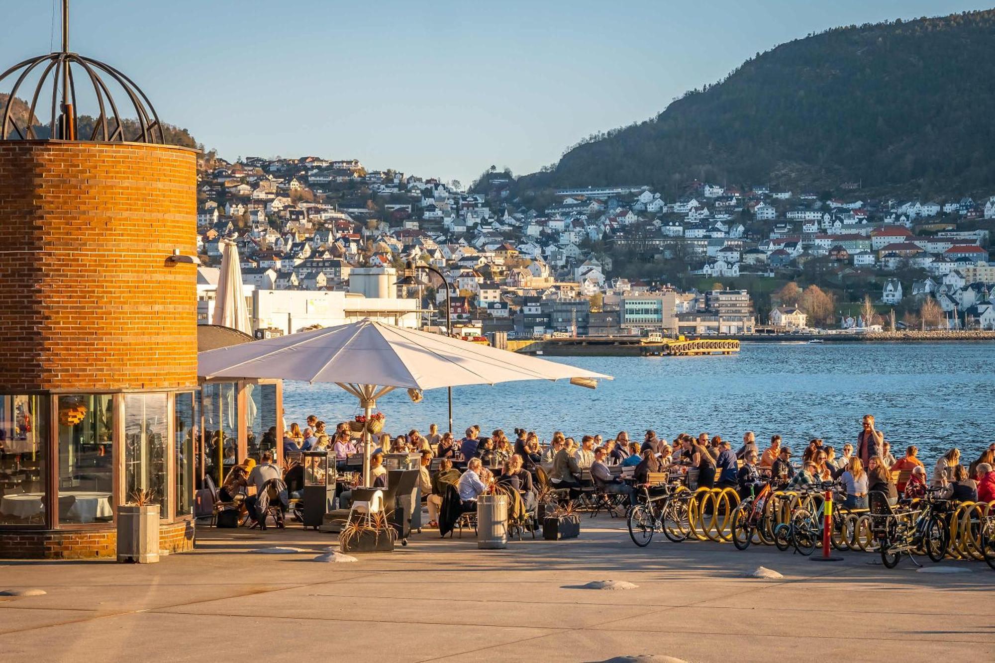 Apartment Dinbnb L 250m To Bryggen I Rooftop I Spacious Luxury Bergen