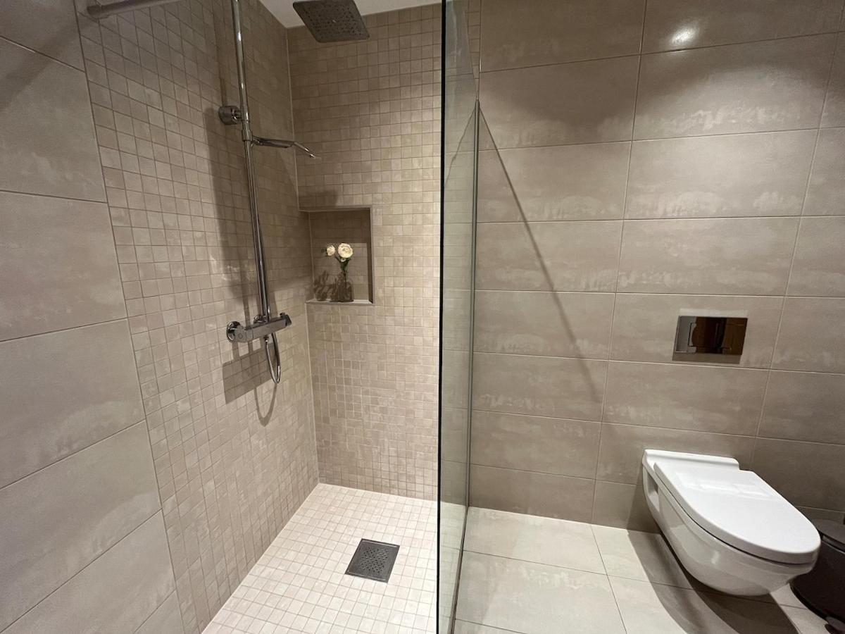 Vy - A Gem With Private In Villa Bergen