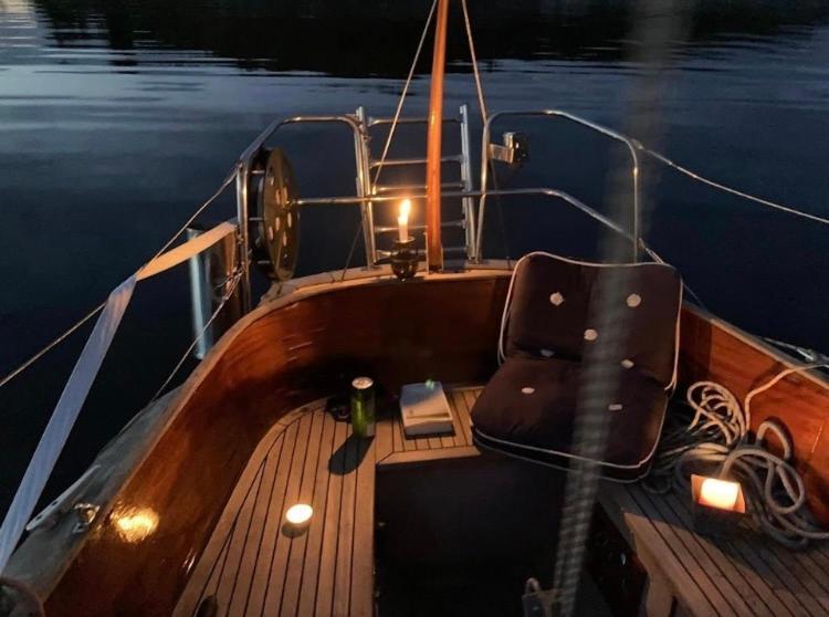 Charming Houseboat * Bergen