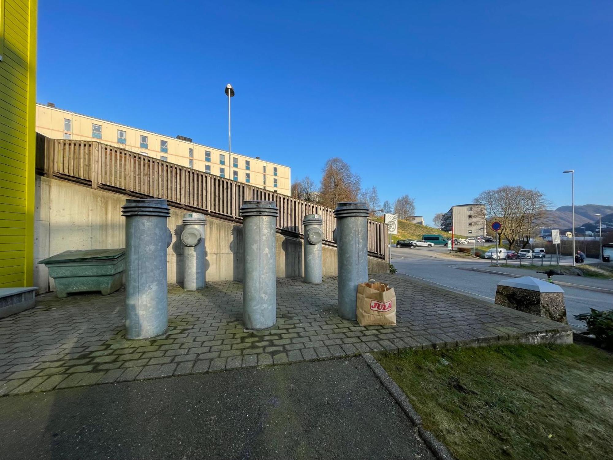 84m2 3 Sleeping Which Direct Traffic To Airport And Center Apartment