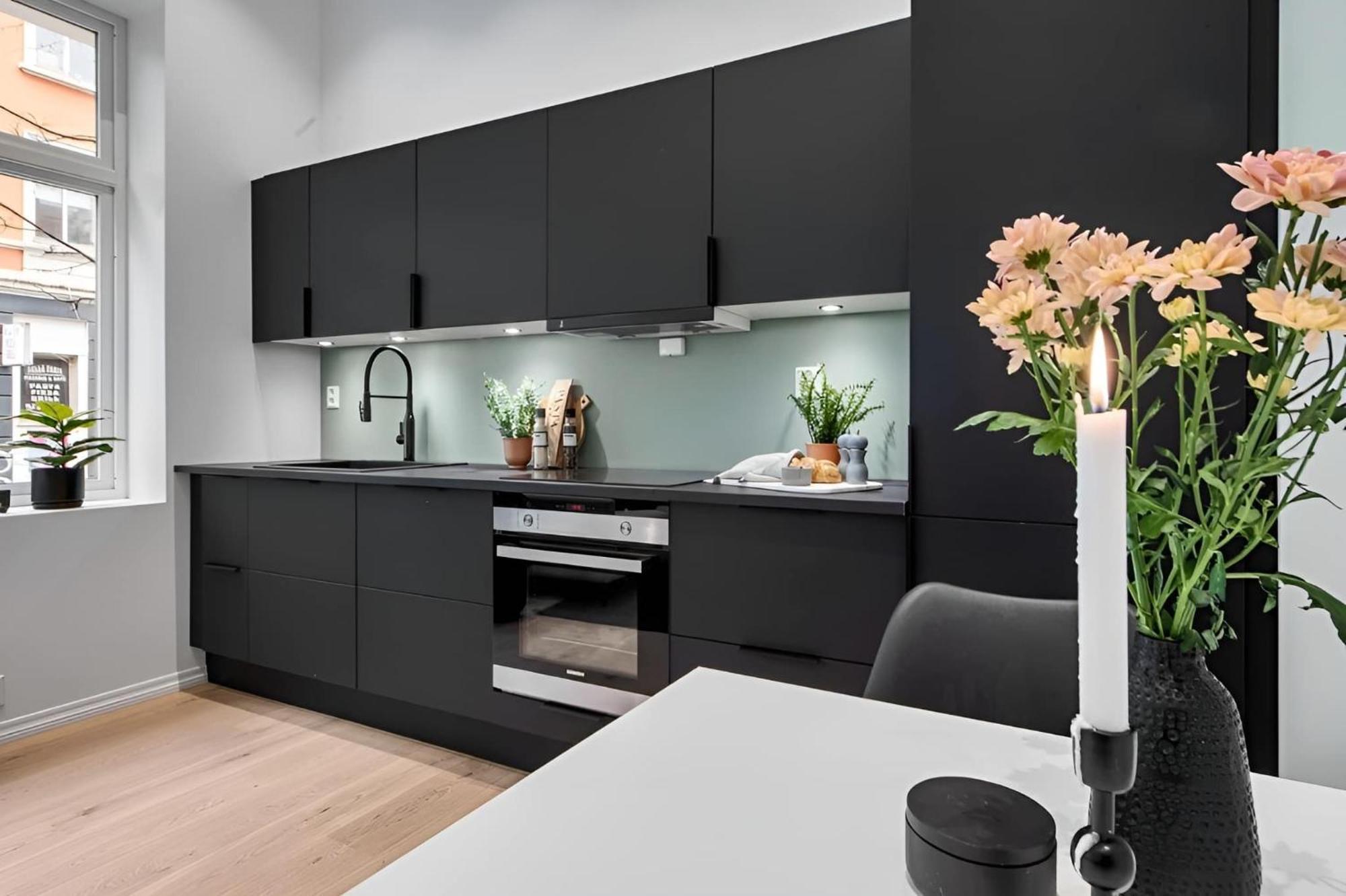 Stylish 2br In Apartment *