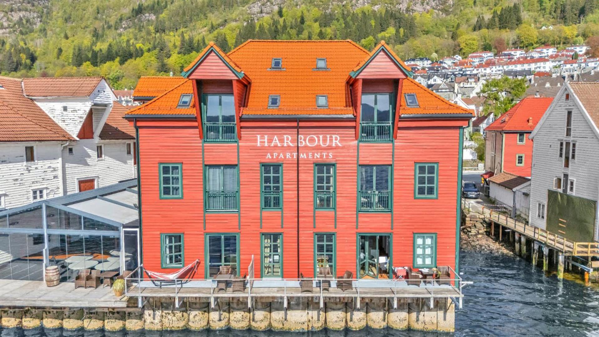 Heimby - Seaside View Luxury - Free Parking Apartment *