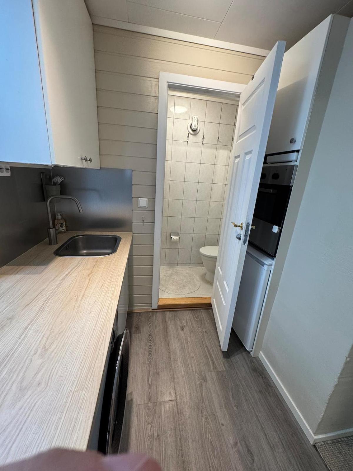 Bo I Bergens Eldste Smau Pa Nostet - Sentralt Og Rolig Apartment Bergen