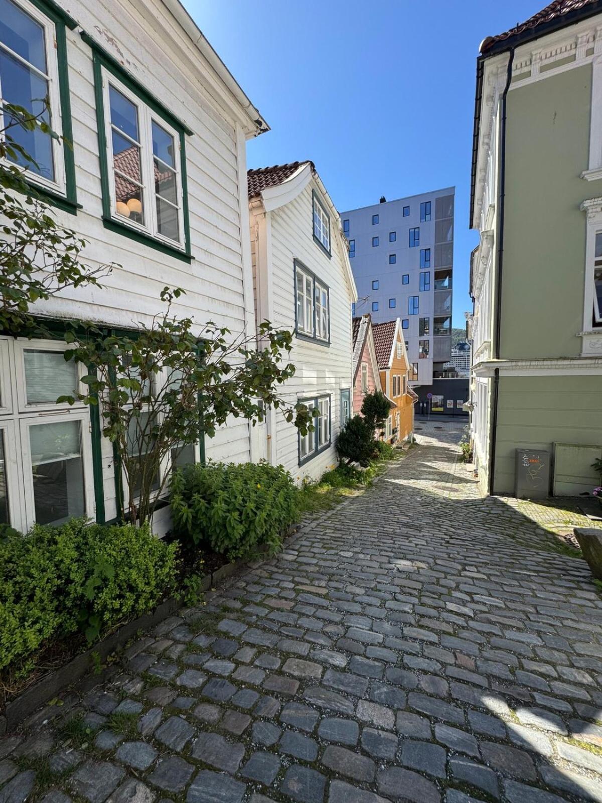 Bo I Bergens Eldste Smau Pa Nostet - Sentralt Og Rolig * Bergen