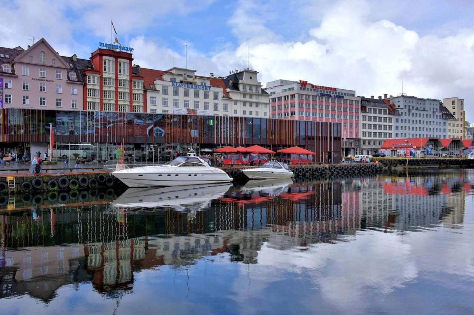 Apartment Dinbnb L Traditional Bergenhouse L 10min To Bryggen L 24l7 *