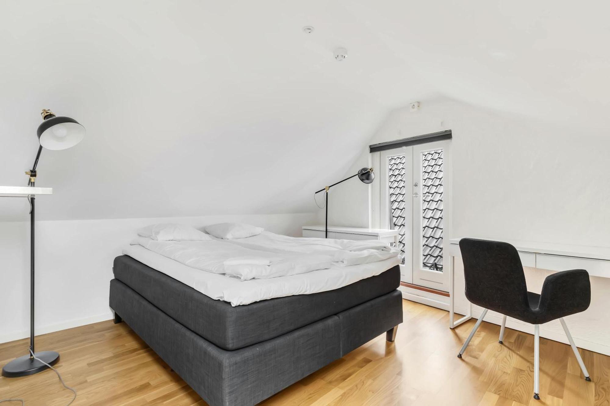 Penthouse At Heart Of - Four Bed 2 Bath