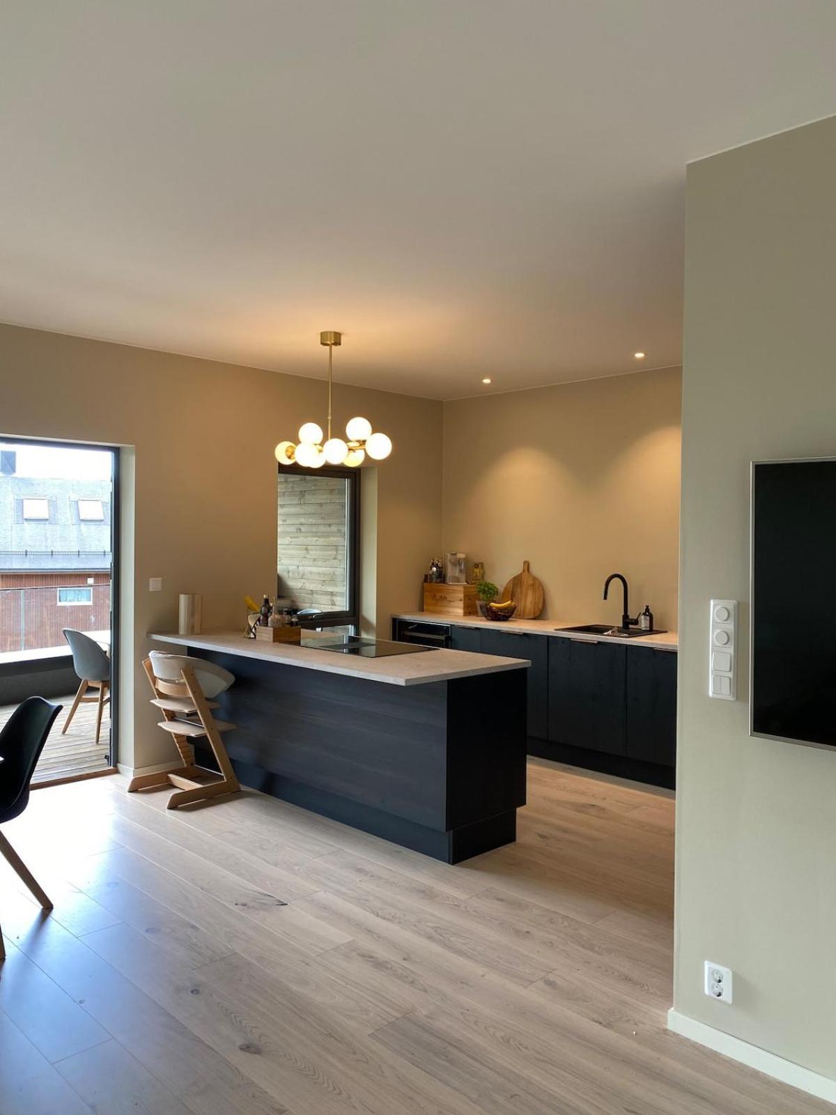 Familyhome For 8 People - 4 Bedrooms - 10min From Center