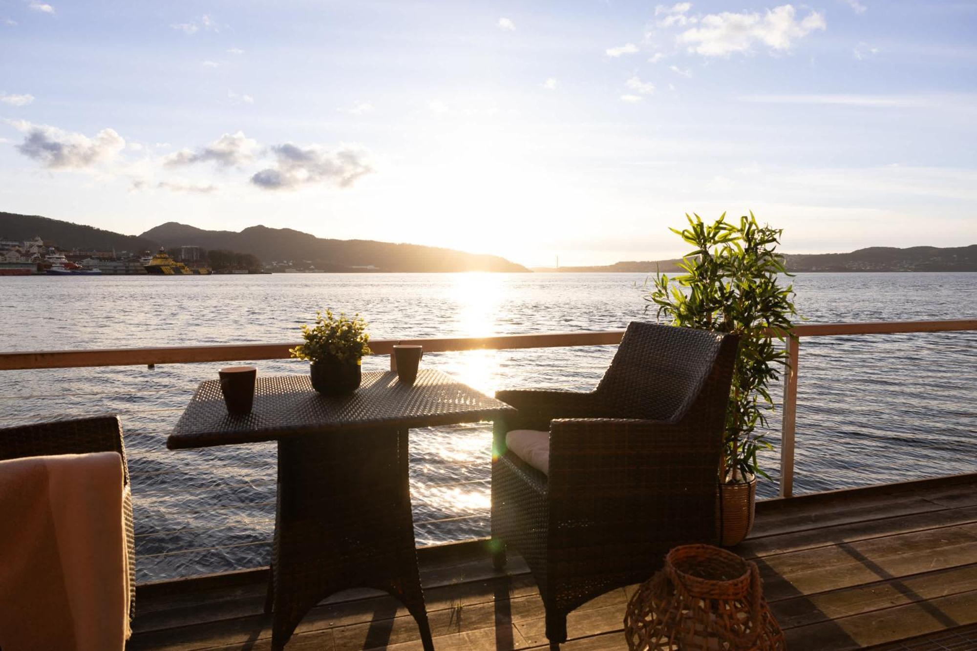 Heimby Homes - Seaside Balcony Bergen