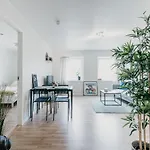 City Center Apartment