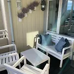Cosy Appartement With 2 Bedrooms For 4 People With Free Parking