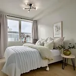 Brand New And Luxurious Penthouse In Bergen City Centre!