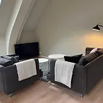 Kong Oscars Apartments