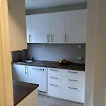 Lovely 2 Bedroom Apartmen With Free Parking