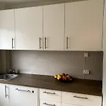 Lovely 2 Bedroom Apartmen With Free Parking