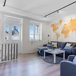 Big Central Apartment W/ A View And Parking