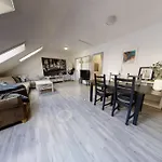 Spacious, 1 Minute From Bryggen!