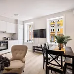 Meltzers Apartments