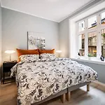 Meltzers Apartments