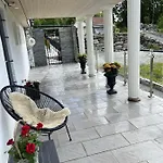 Apartment In Asane