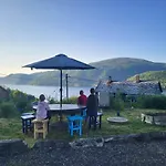 Bo Landlig, Sentralt Utenfor Bergen