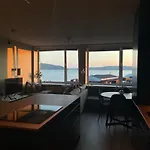 Helt Nyoppusett Leilighet