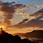 Nydelig Beliggenhet, Fjord Utsikt - Elegant Rom