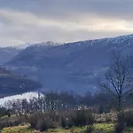 Nydelig Beliggenhet, Fjord Utsikt - Elegant Rom