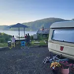 Landlig, Nydelig Natur Og Fjord Utsikt - Sentralt
