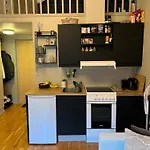 Loft Apartment - Free Parking