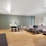 Modern And Central Apartment In Bergen