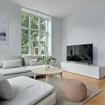 Lys & Luksurios Leilighet Midt I Bergen Sentrum!