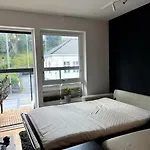 Sentral Og Koselig Leilighet