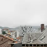 Centrum Condo With Terrace