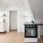 Centrum Condo With Terrace