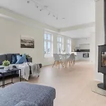 New! Huge Modern Apartment! Fit For Two Families!