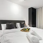 King Bed - Behind Bryggen - Renovated Des 23