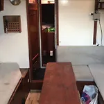 Sailing Yachts - No Shower