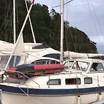 Sailing Yachts - No Shower