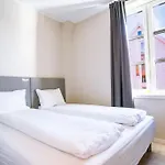 Seafront Apt. With Elevator And French Balcony