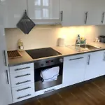 Fin Og Super Sentral Leilighet